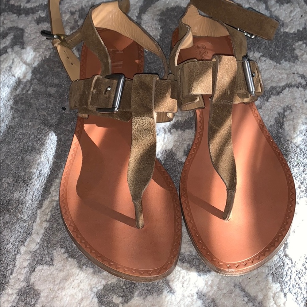bella sandals